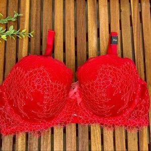 Victoria’s Secret Dream Angels Demi Lined Lace 34D